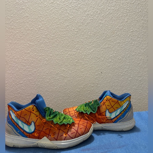 Nike kyrie SpongeBob pineapple house